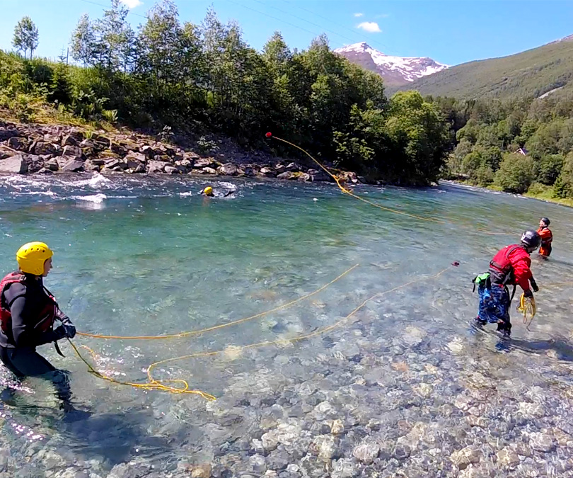 full training programs for rafting guides